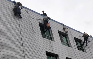 绵阳蜘蛛人外墙清洗